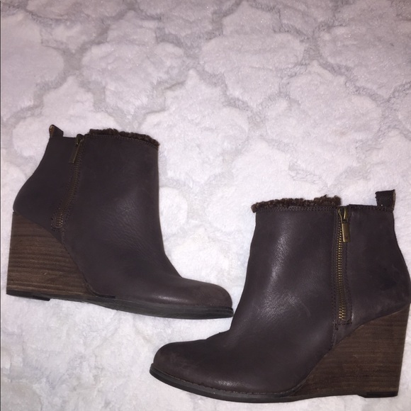 Lucky Brand Shoes - Lucky Brand Leather Faux Fur Ankle Bootie 8.5
